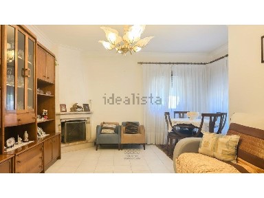 Apartamento T3 à venda na Rua 34
