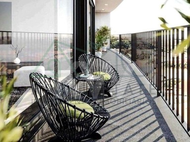 Apartamento T3 à venda na Rua Conselheiro Queiróz, 64