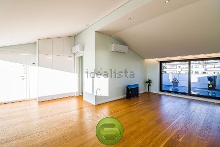 Penthouse à venda na Avenida 8