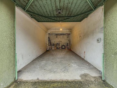 Apartamento T3 à venda na Avenida Francisco Sá Carneiro