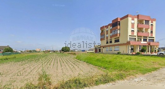 Apartamento T2 à venda na Avenida Dona Maria II