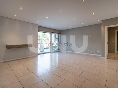 Apartamento T2 à venda em Covilhã e Canhoso
