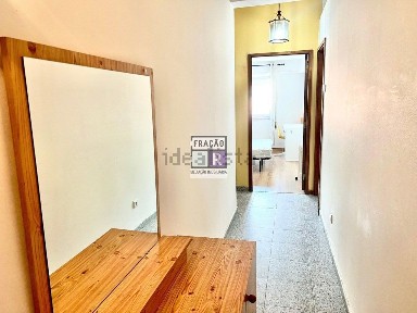 Apartamento T4 à venda na Rua Rui Faleiro