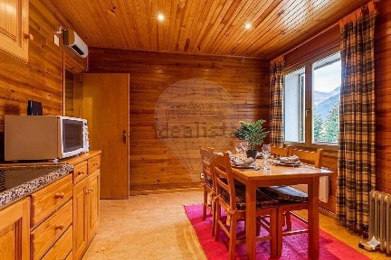 Apartamento T2 à venda na Rua do Cabecinho