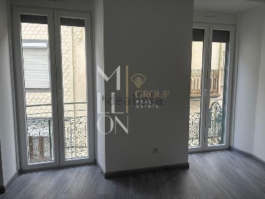 Apartamento T1 à venda na Praça da Liberdade s/n