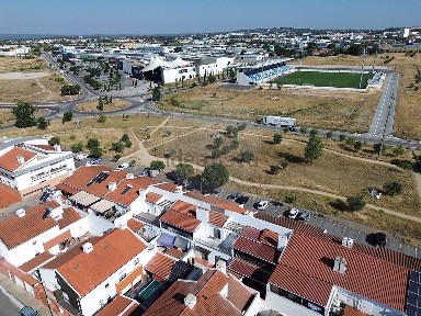 Espaço comercial à venda em Malagueira e Horta das Figueiras