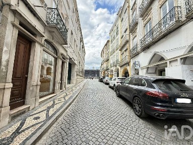 Espaço comercial à venda em Évora