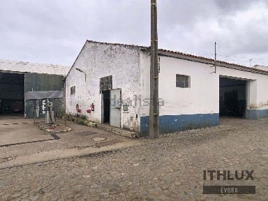 Armazém à venda em Montoito