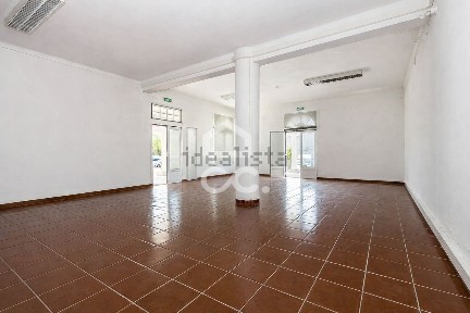 Espaço comercial à venda em Malagueira e Horta das Figueiras