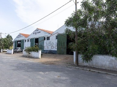 Espaço comercial à venda em Mourão