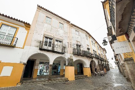 Armazém à venda na Rua João de Deus