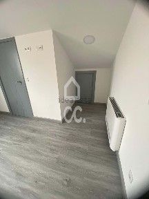 Apartamento T1 à venda na Avenida Almeida Garrett, 3