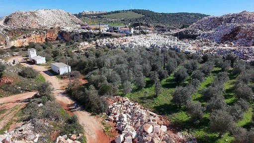Armazém à venda em São Bartolomeu