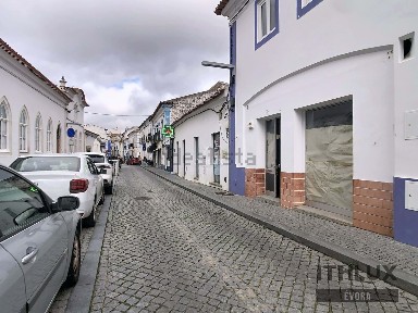 Espaço comercial à venda em Arraiolos
