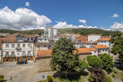Apartamento T4 à venda em R. Dr. Gabriel Boavida Castelo Branco
