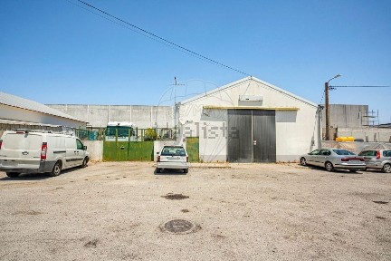 Armazém à venda em Nossa Senhora de Machede