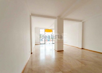 Espaço comercial à venda em Évora