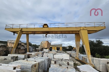 Armazém à venda em Conceição