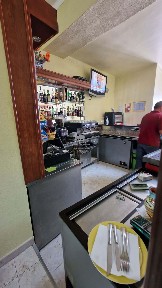 Espaço comercial à venda em Santiago do Escoural