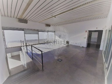 Espaço comercial à venda em Malagueira e Horta das Figueiras