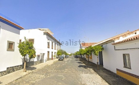 Espaço comercial à venda na Estrada da Manivela