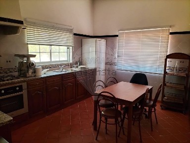 Armazém à venda em São Bento do Cortiço