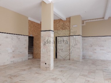 Espaço comercial à venda em Santa Maria e Santo André