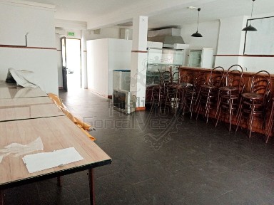 Espaço comercial com rentabilidade à venda em Santa Maria e Santo André