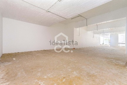 Espaço comercial à venda na Avenida da República (en4) s/n