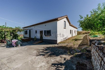 Quinta à venda em Peraboa