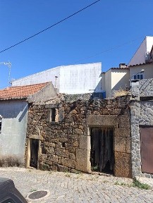 Casa ou moradia à venda em Fatela