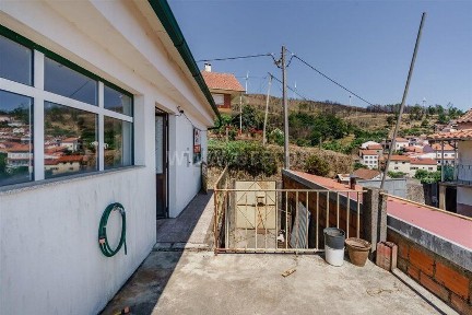 Moradia geminada à venda em Castelejo