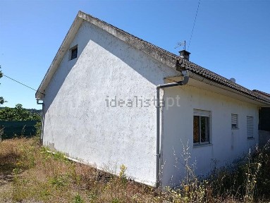 Moradia geminada à venda em Orjais
