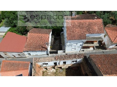 Moradia independente à venda em Doutor António Afonso Salavisa, 21