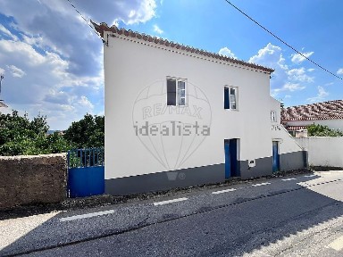 Moradia independente à venda na Travessa da Amoreira
