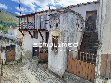 Moradia geminada à venda em Verdelhos
