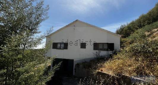 Moradia independente à venda em Alpedrinha