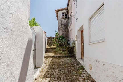 Casa ou moradia à venda em Fundão - Valverde - Donas - Aldeia de Joanes - Aldeia Nova do Cabo