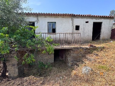 Moradia independente à venda em Sarzedas