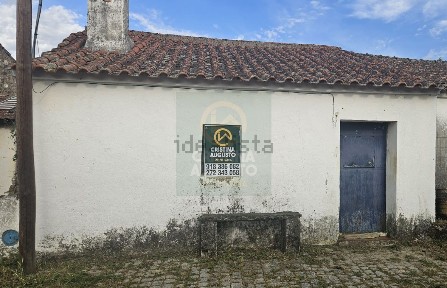 Moradia em banda à venda em Sarzedas