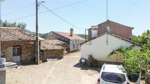 Moradia independente à venda em Sarzedas