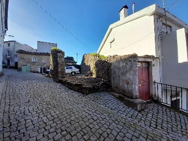 Alcongosta, Casal da Ribeira