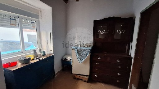 Moradia independente à venda em Idanha-a-Nova e Alcafozes