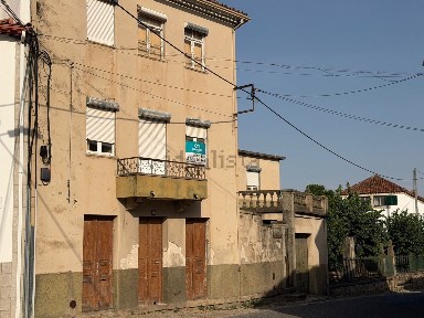 Moradia independente à venda na Rua de São Sebastião, 12