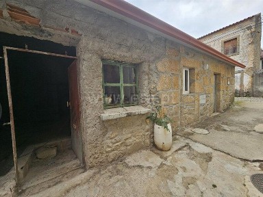 Casa ou moradia à venda em Póvoa de Atalaia e Atalaia do Campo