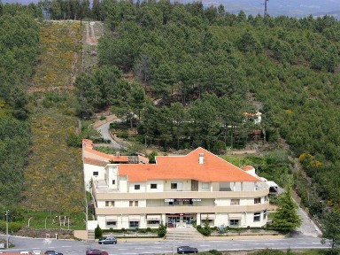 Quinta à venda na Aldeia São Francisco Assis