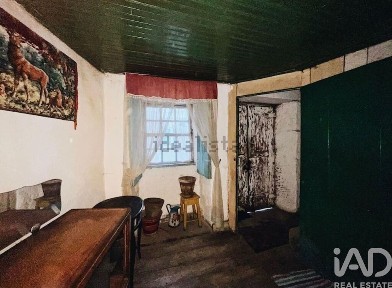 Moradia independente à venda em Unhais da Serra