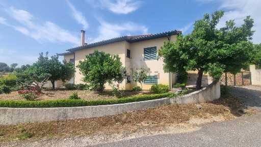 Casa ou moradia à venda em Sobreira Formosa e Alvito da Beira
