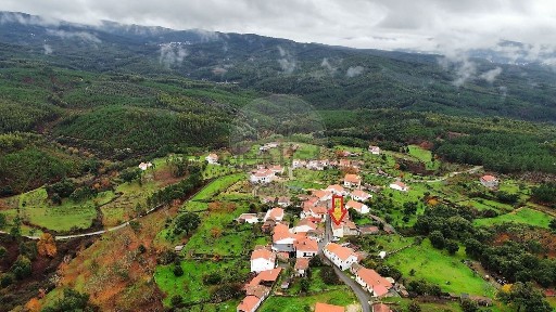 Moradia independente à venda na Sertã