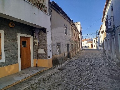 Moradia independente à venda em Em554